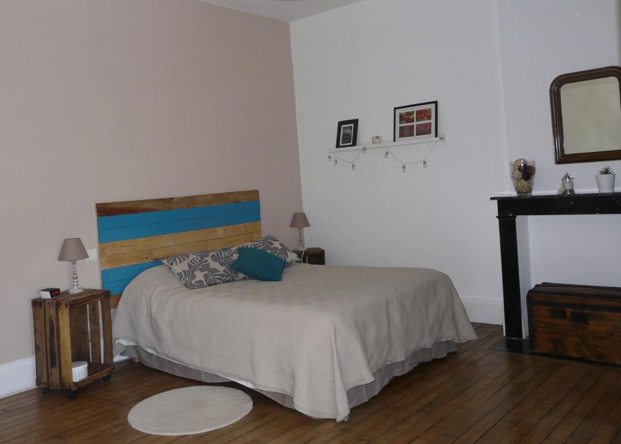 La Pie Grieche Bed & Breakfast Lucquy Екстериор снимка